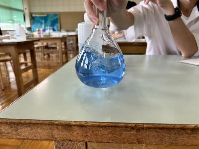 酸素が反応すると・・・